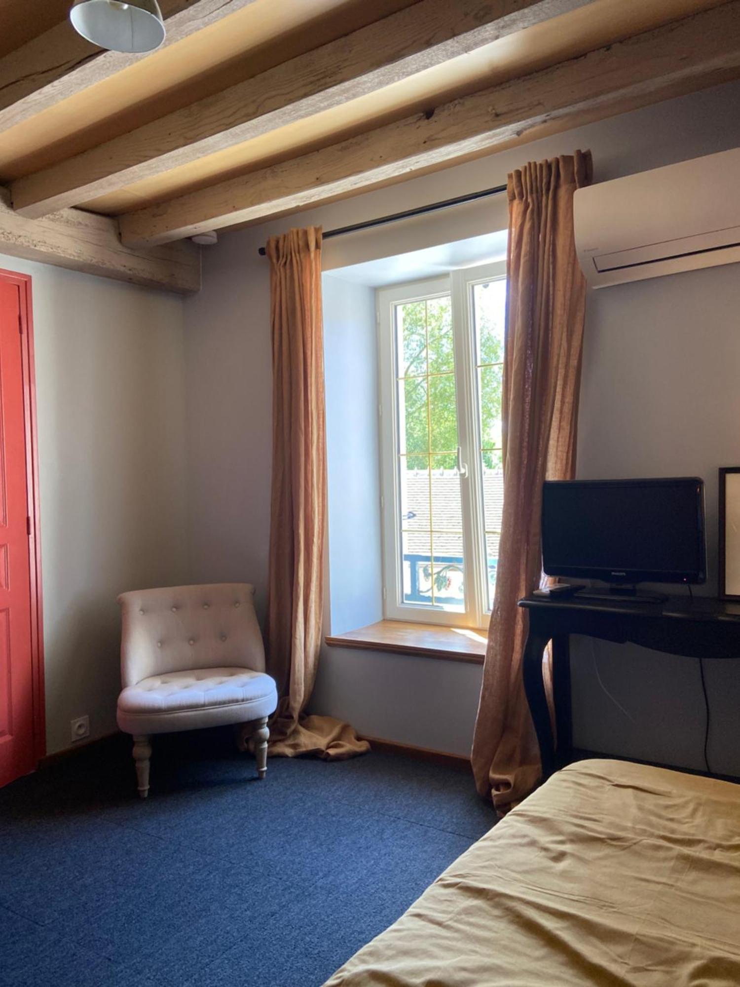 Hotel Moulin De Petoulle Charenton-du-Cher Zewnętrze zdjęcie