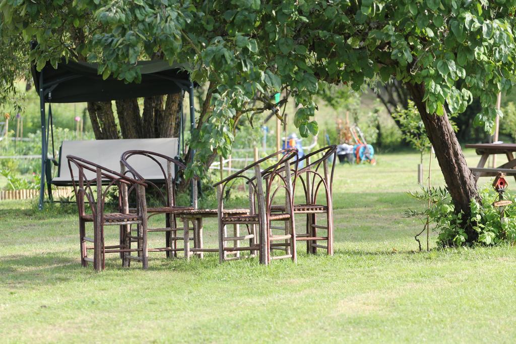 Hotel Moulin De Petoulle Charenton-du-Cher Zewnętrze zdjęcie